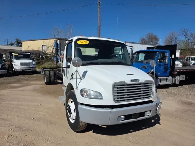 2018 FREIGHTLINER/MERCEDES M2 106