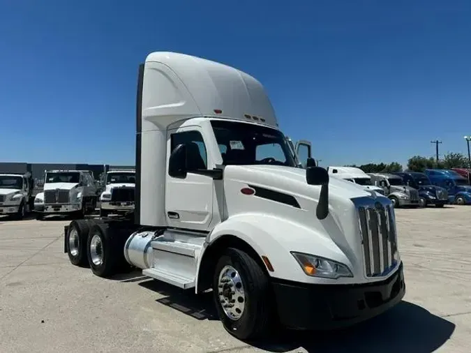 2023 Peterbilt 579be38e728fbf38c609c15263c8917678d