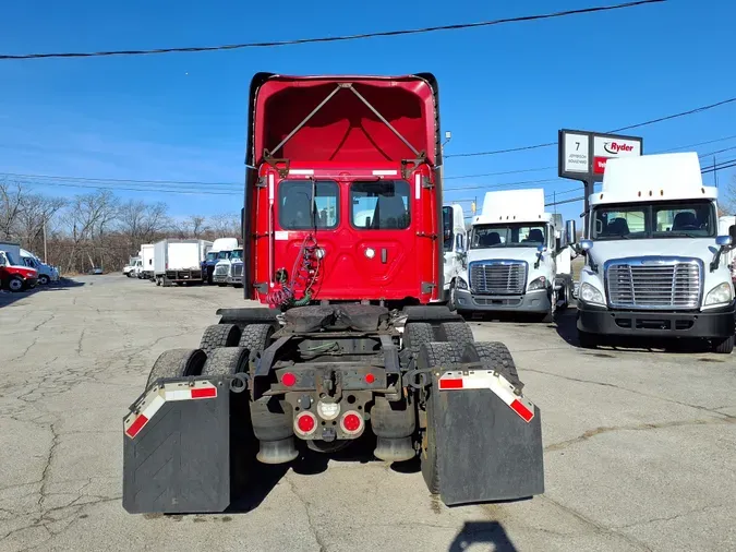 2019 FREIGHTLINER/MERCEDES CASCADIA 125