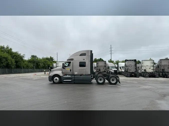 2022 International LT