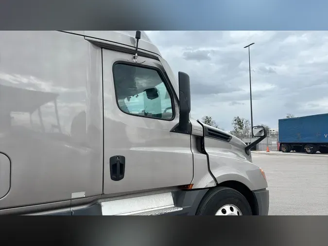 2021 Freightliner Cascadia