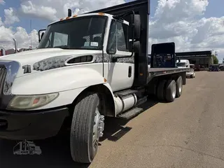 2005 INTERNATIONAL DURASTAR 4300