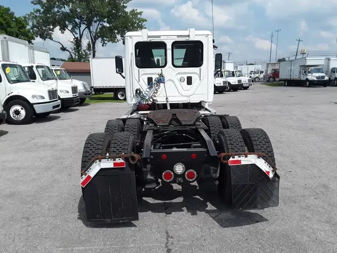 2015 FREIGHTLINER CASCADIA 125