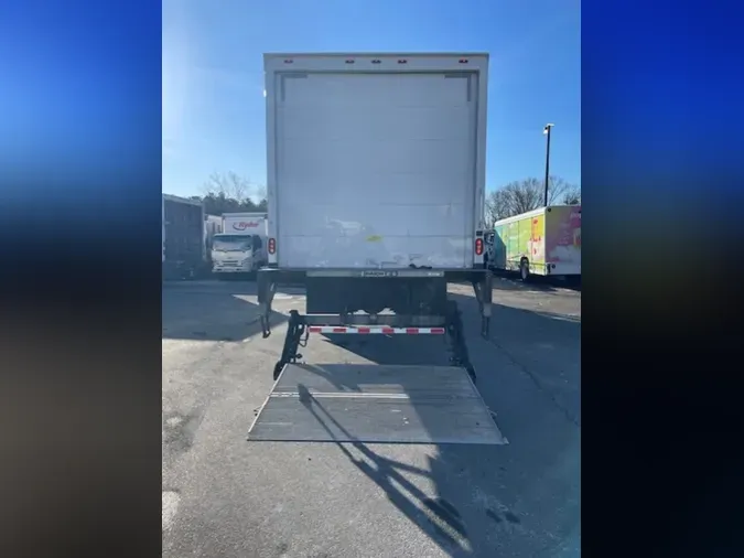 2019 FREIGHTLINER/MERCEDES M2 106