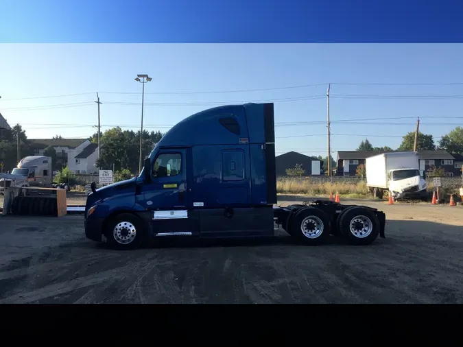 2023 Freightliner Cascadia 126
