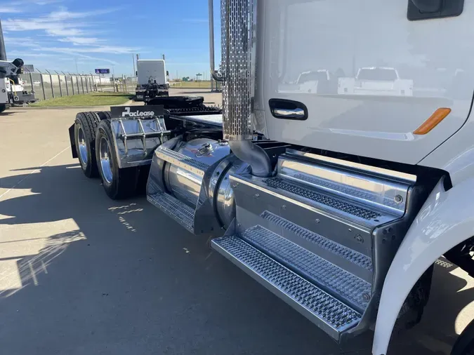 2017 Peterbilt 567