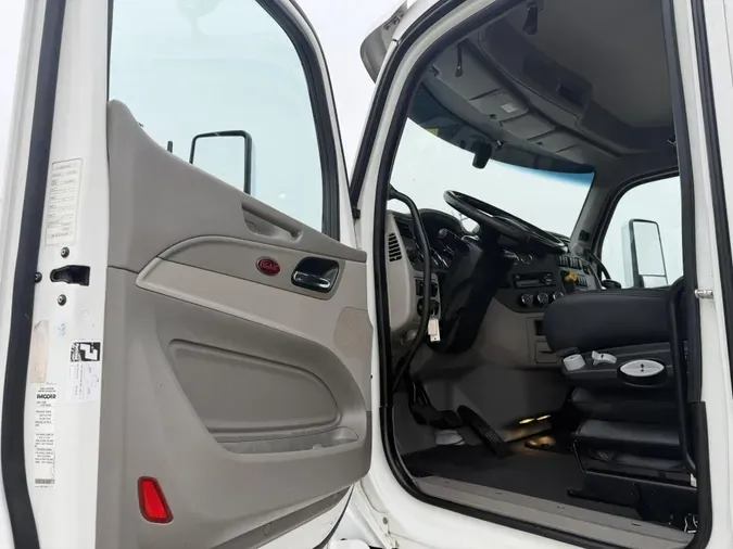 2020 Peterbilt 567