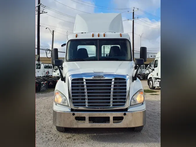 2018 FREIGHTLINER CASCADIA 125