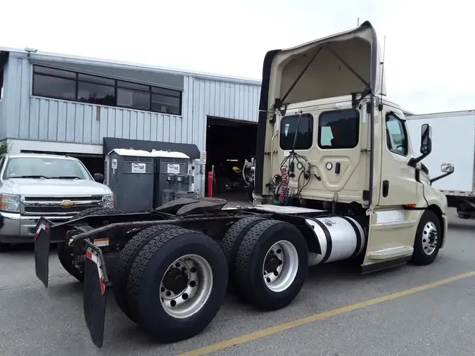2020 FREIGHTLINER NEW CASCADIA PX12664