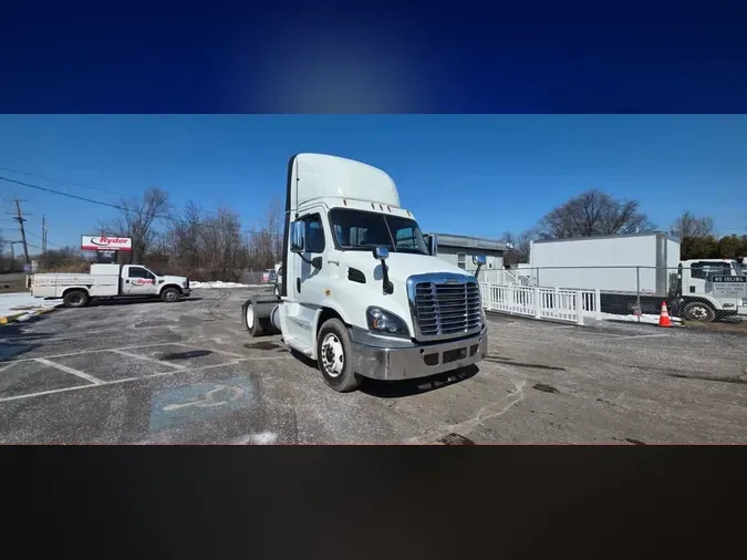 2019 FREIGHTLINER/MERCEDES CASCADIA 113be5898f439caa1f4ed845417290adf26