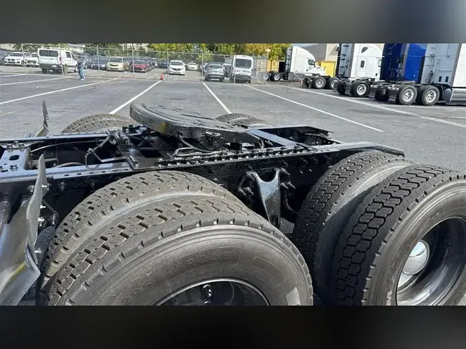 2019 INTERNATIONAL RH613