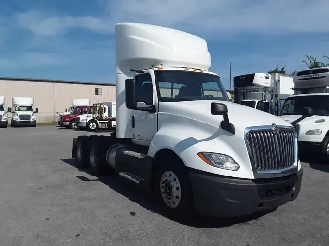 2020 NAVISTAR INTERNATIONAL LT625 DAYCAB T/A