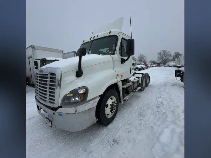 2018 FREIGHTLINER/MERCEDES CASCADIA 125