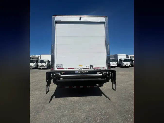 2018 FREIGHTLINER M2 106