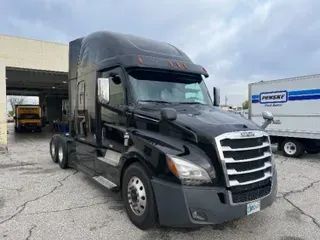 2020 FREIGHTLINER T12664ST