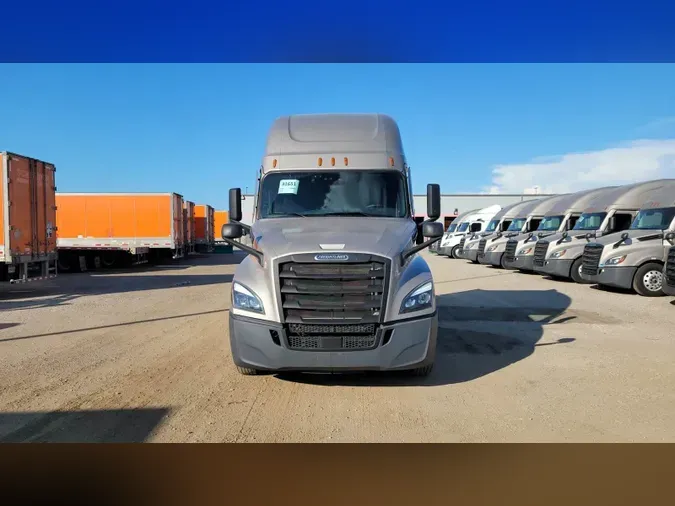 2024 Freightliner Cascadia 126