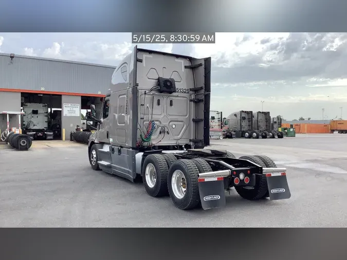 2021 Freightliner Cascadia