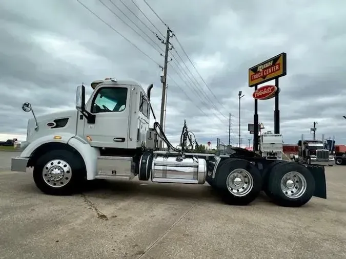 2020 Peterbilt 567