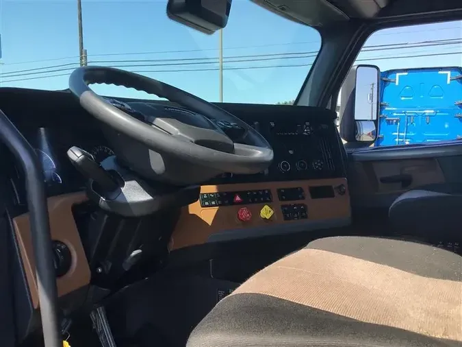 2022 FREIGHTLINER CA126