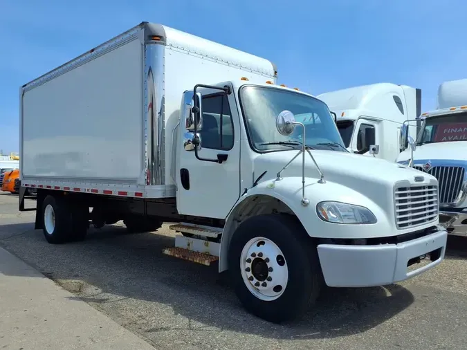 2019 FREIGHTLINER M2 106