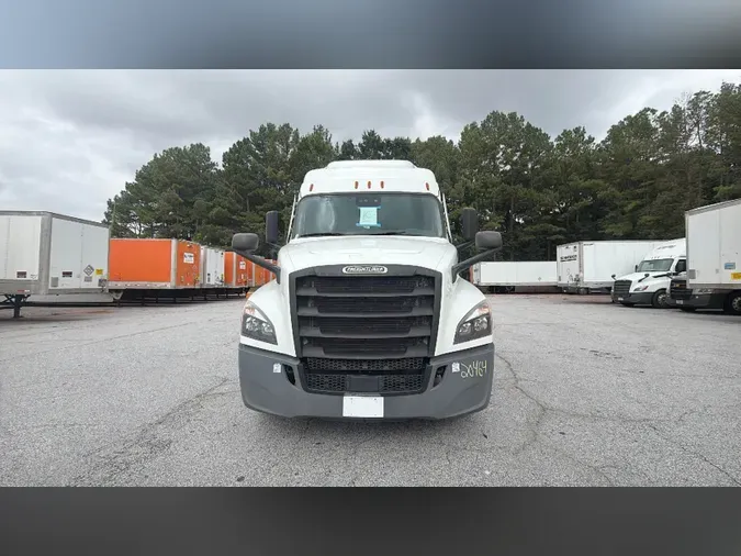 2021 Freightliner Cascadia 126