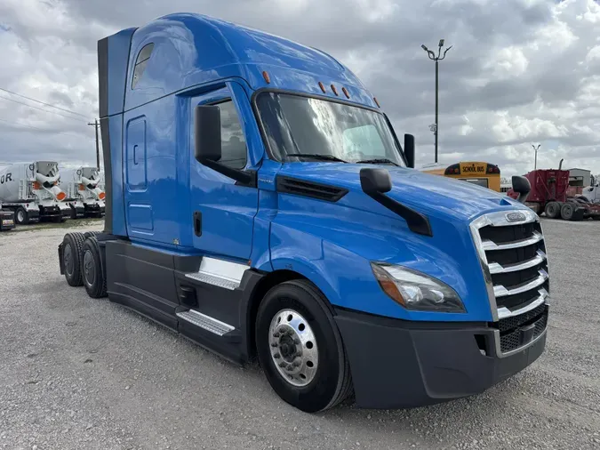 2022 Freightliner Cascadia