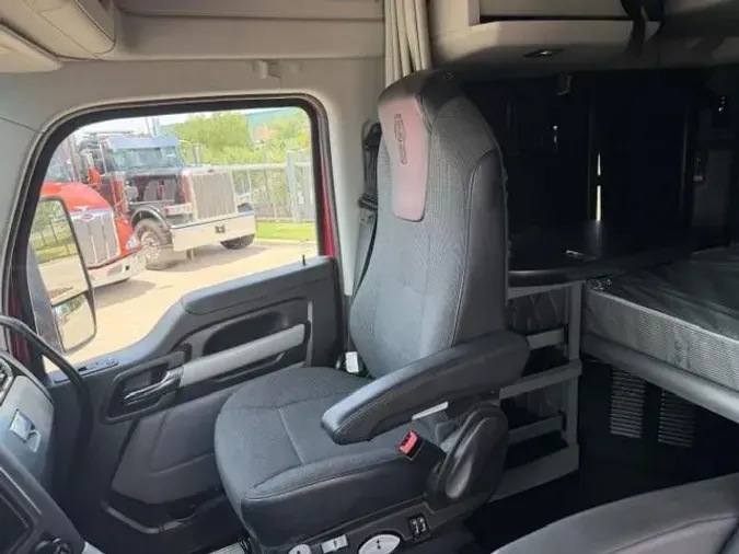 2023 Kenworth T680be6d75b5f6dd63fa2b4a9cc17bd11059