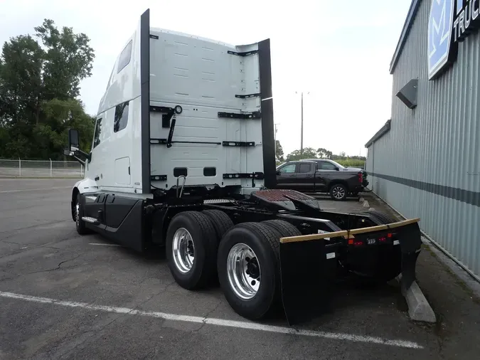2026 VOLVO VNL64T860