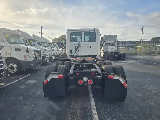 2018 FREIGHTLINER/MERCEDES CASCADIA 113be7014b76221c297c8e6a073c02be78a