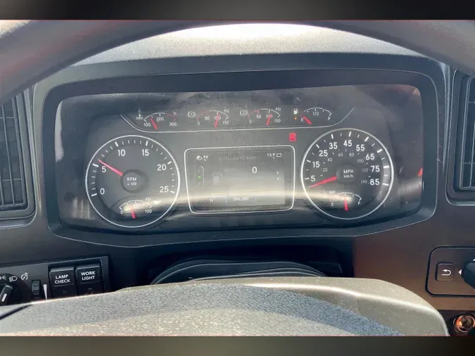 2022 INT LT625 6x4