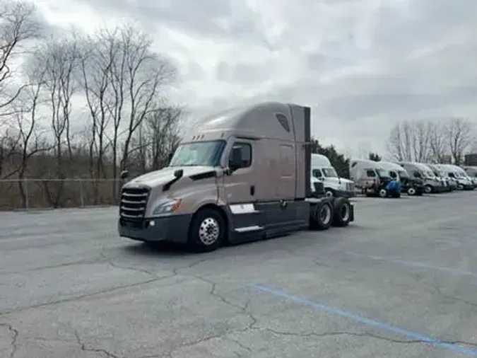 2021 Freightliner Cascadia