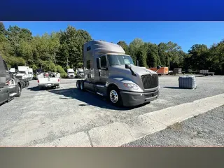 2022 International LT