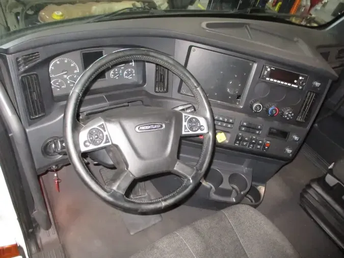 2023 FREIGHTLINER/MERCEDES NEW CASCADIA PX12664
