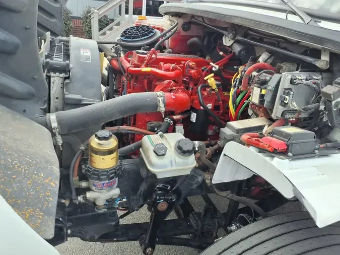 2021 FREIGHTLINER/MERCEDES M2 106be7c8f9bd07d882c6884b1a25c559705