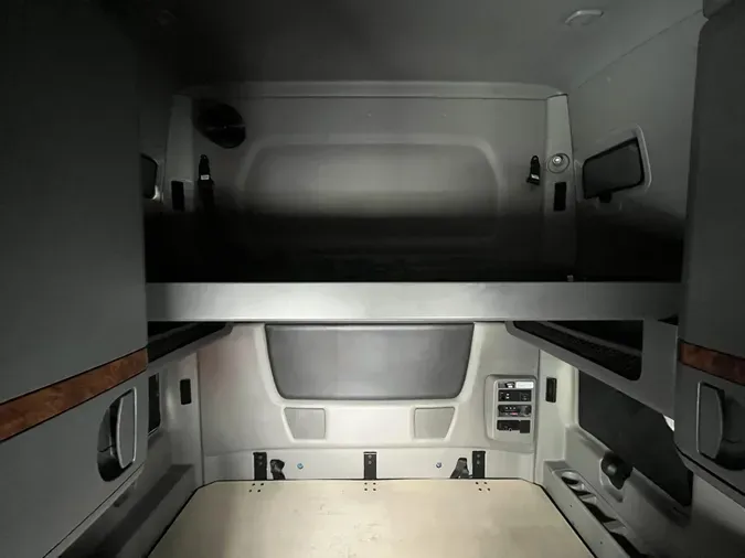 2022 International LT625