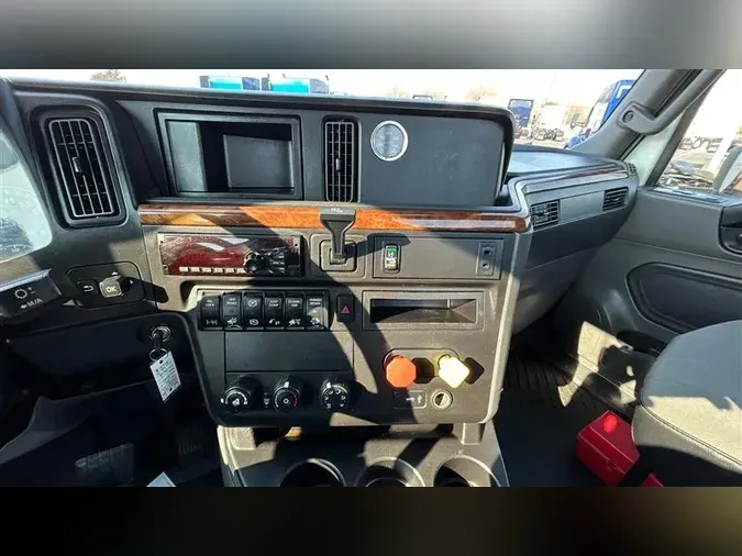 2020 INTERNATIONAL RH613