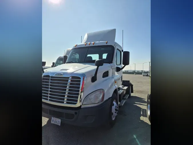 2018 FREIGHTLINER/MERCEDES CASCADIA 113be80cf0aebc1b2de8c6f52be1cb8b6e0