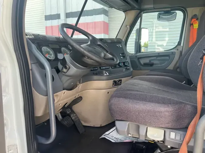 2018 FREIGHTLINER CASCADIA 125