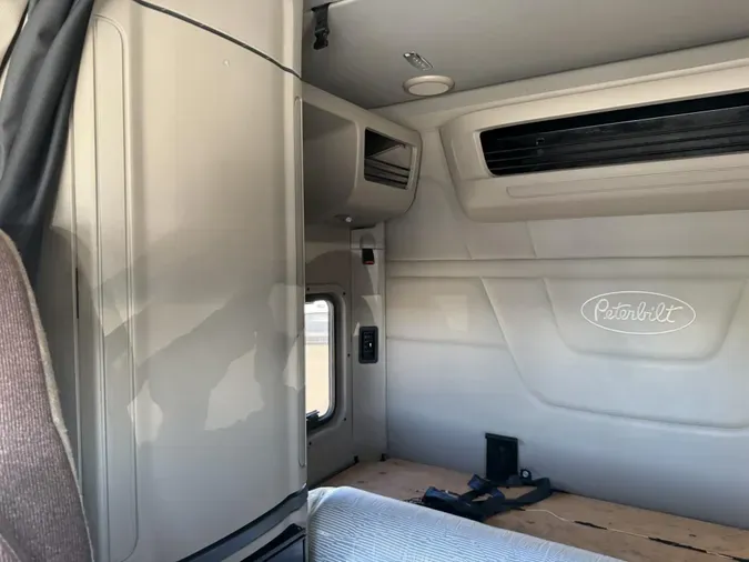 2022 Peterbilt 579