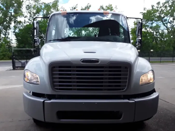 2020 FREIGHTLINER/MERCEDES M2 106