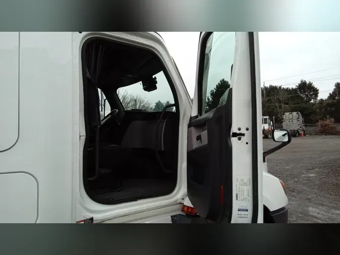 2021 Freightliner Cascadia 126be81ec2997bbb3d8b516dd32341c8247