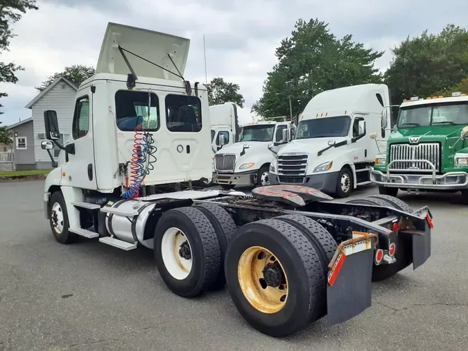 2018 FREIGHTLINER CASCADIA 125