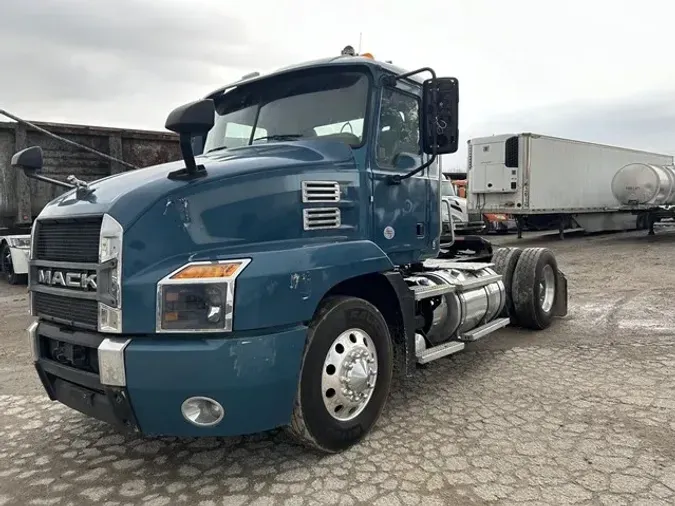 2019 MACK ANTHEM 42T