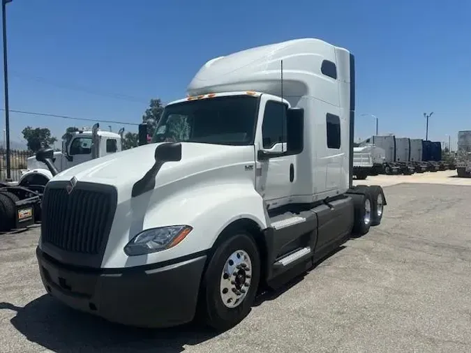2022 International LT625