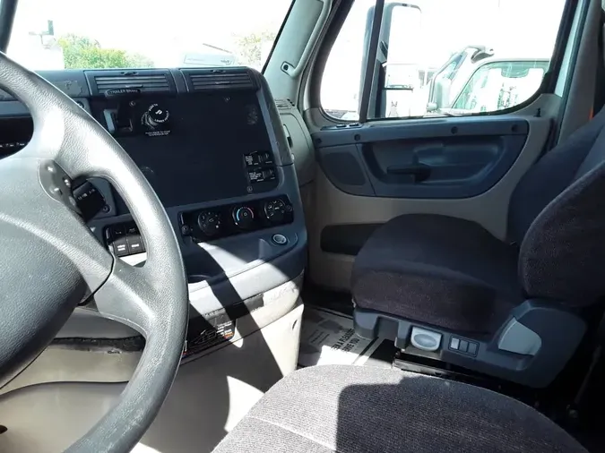 2020 FREIGHTLINER CASCADIA 125