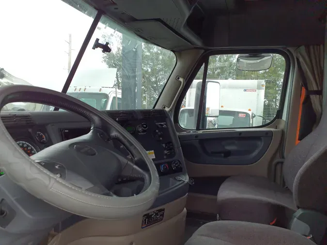 2020 FREIGHTLINER/MERCEDES CASCADIA 125