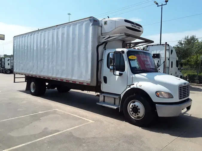 2019 FREIGHTLINER/MERCEDES M2 106