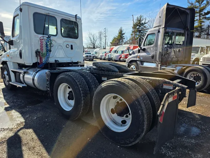 2020 FREIGHTLINER/MERCEDES CASCADIA 125