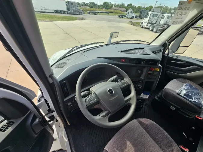 2026 VOLVO VNL64TV04