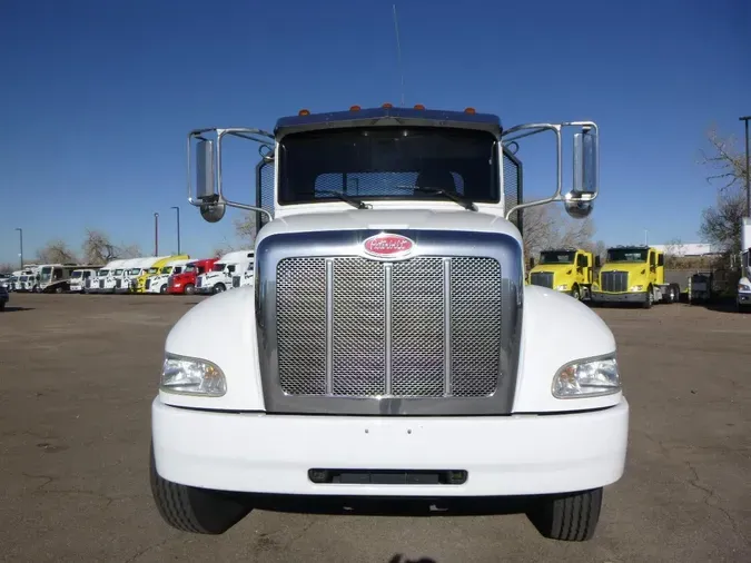 2020 Peterbilt 337